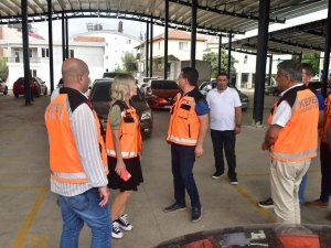 Kepez Belediyesi’nden 3 Mahalleye Çok Amaçlı Semt Pazarı