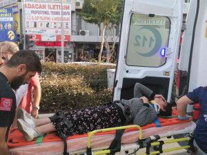 Yaya Geçidinde Otomobilin Çarptığı Genç Kız Yaralandı