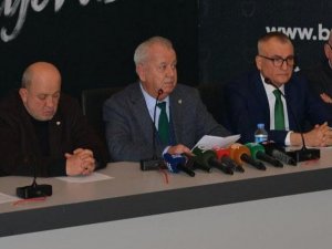 Bursaspor Divan Kurulu Başkanı Galip Sakder: “Yönetime Sahip Çıkılmalı”
