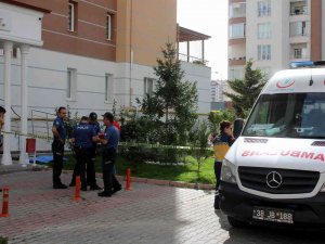 11. Kattan Düşen Kadın Hayatını Kaybetti