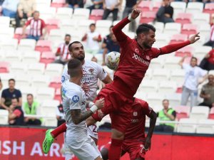 Spor Toto Süper Lig: Sivasspor: 1 - Hatayspor: 2 (İ̇lk Yarı)