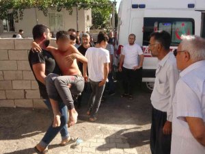 Elektrik Telini Çıplak Elle Tutan Çocuk Ve Arkadaşı Yaralandı