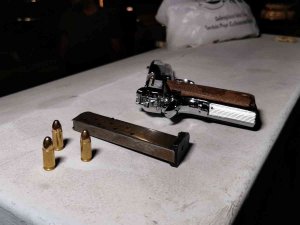 Ruhsatsız Tabanca İle Yakalandı, “Çiftliğim Var” Diye Kendini Savundu