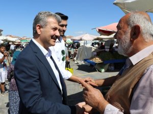 Başkan Altınsoy Semt Pazarında Esnaf Ve Vatandaşlarla Buluştu