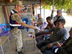 Elazığ’da Jandarma Ekipleri, Vatandaşları Suda Boğulmalara Karşı Bilgilendirdi