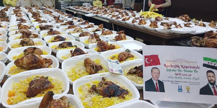 Rize Belediyesi ve Trabzon Belediyesi Batum'da İftar Sofrası Kurdu