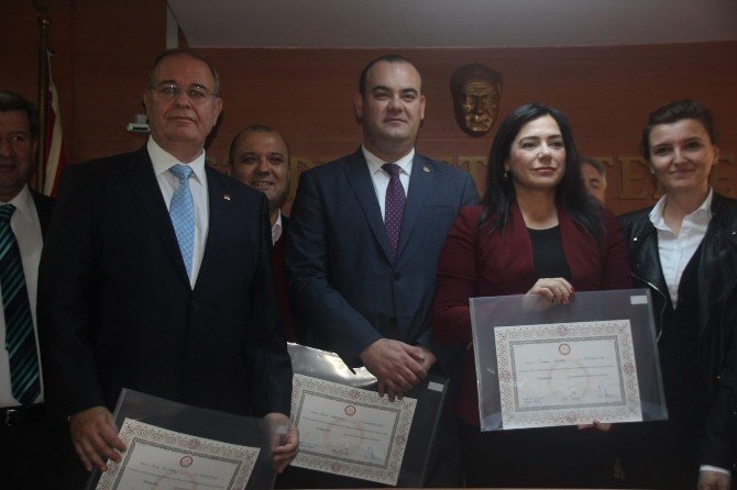 Chp’li Öztrak: "Her Şeyi Kendi Aramızda Demokratik Bir Şekilde Halledeceğiz"