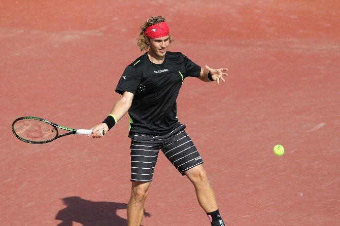 İzmir’de Şampiyon Lukas Lacko