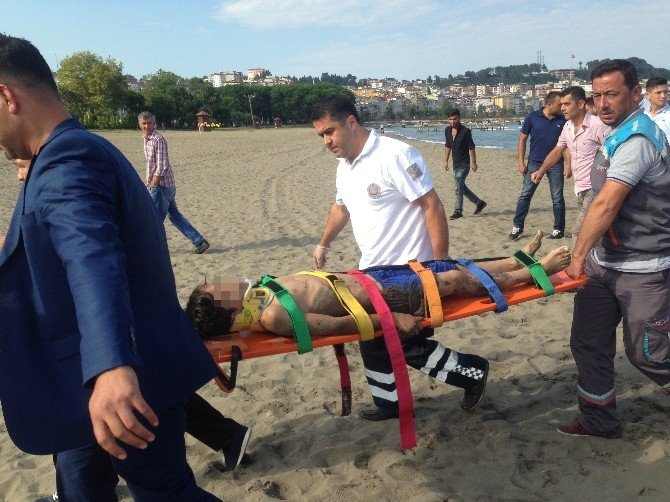 Okuldan Kaçıp Denize Giren Çocuk, Boğulmaktan Son Anda Kurtarıldı