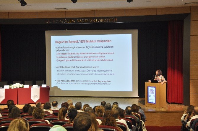 Geleneksel Bitkisel Tıbbi Ürün Ruhsatlandırma Konferansı Düzenlendi