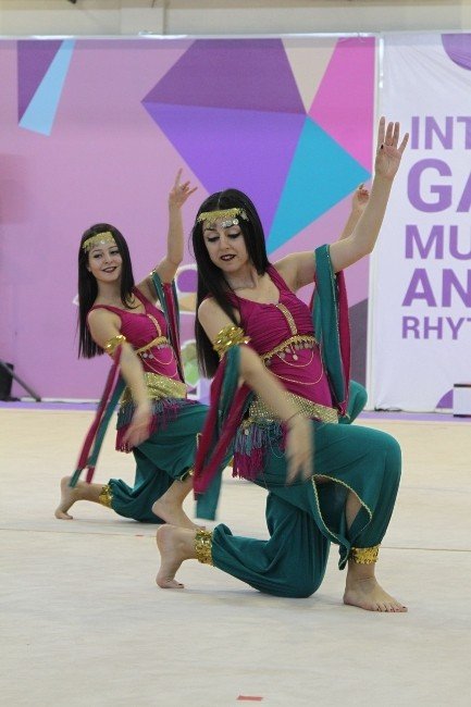 Cumhuriyet Turnuvası Başladı