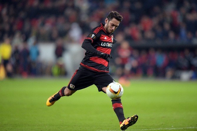 Hakan Çalhanoğlu’ndan Müthiş Gol