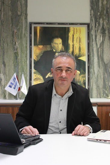 Teoman Pasinlioğlu: "İnternetin Yeni Fenomeni: İnfolla Okumak"
