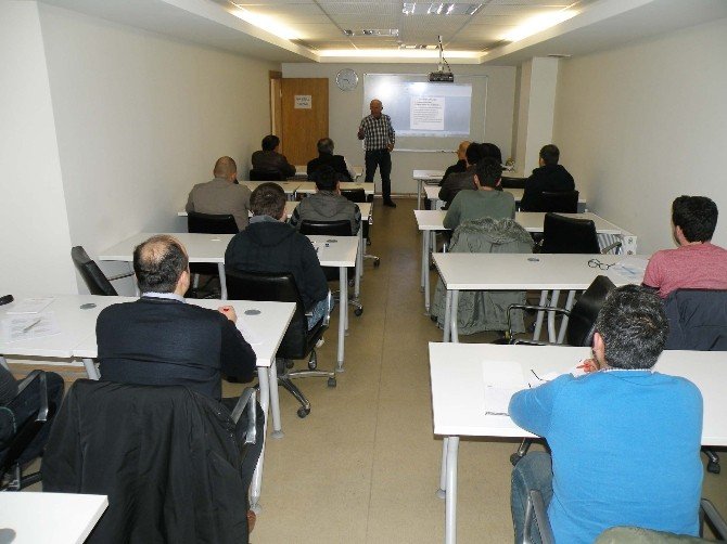 Mmo Şantiye Şeflerini Eğitiyor