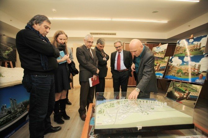 Başkan Altınok Öz: “Projeler Tamamlanana Kadar Kartal’dayım”