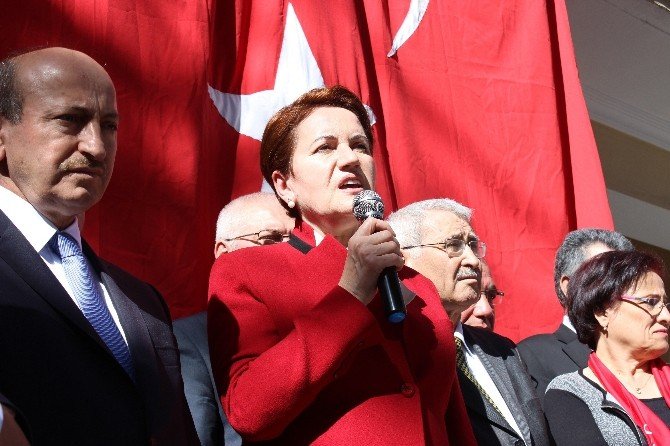 Mhp’li Akşener’den ‘Kurultay Toplanacak’ Çıkışı