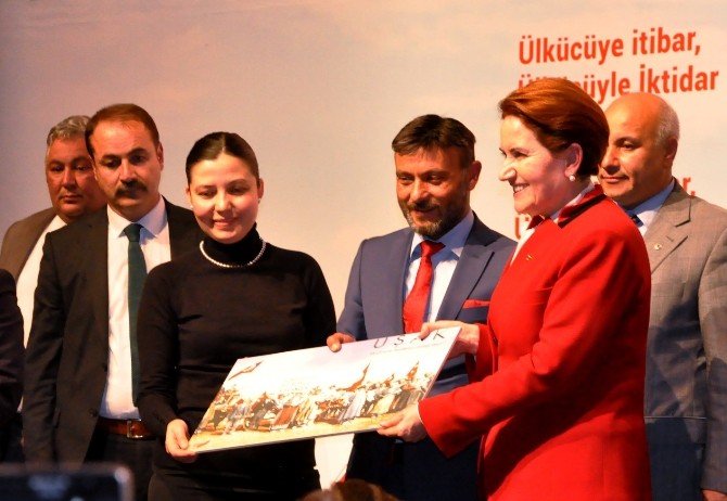 Akşener:"babaanne Değil, Başbakan Olacağım"