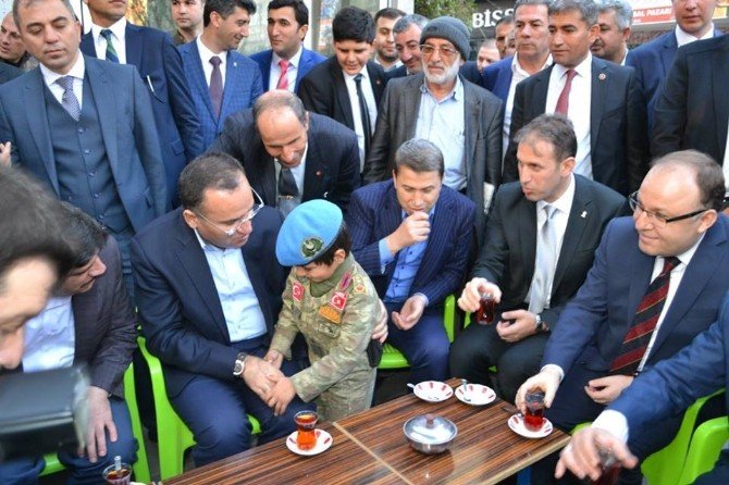 Küçük Hamza’dan Bakan Bozdağ’a Asker Selamı