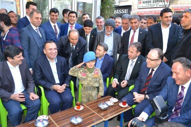Küçük Hamza’dan Bakan Bozdağ’a Asker Selamı