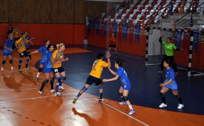 Üsküdar’ın Sultanları Yeni Mahalle’ye Mağlup Oldu