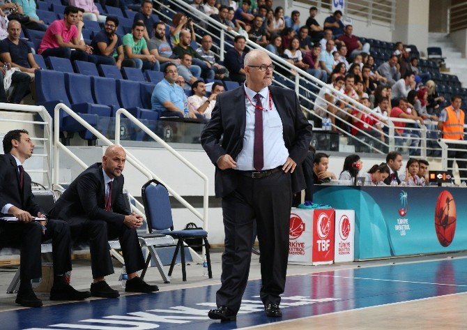 Sinpaş Denizli Basket’te Galibiyet Sevinci