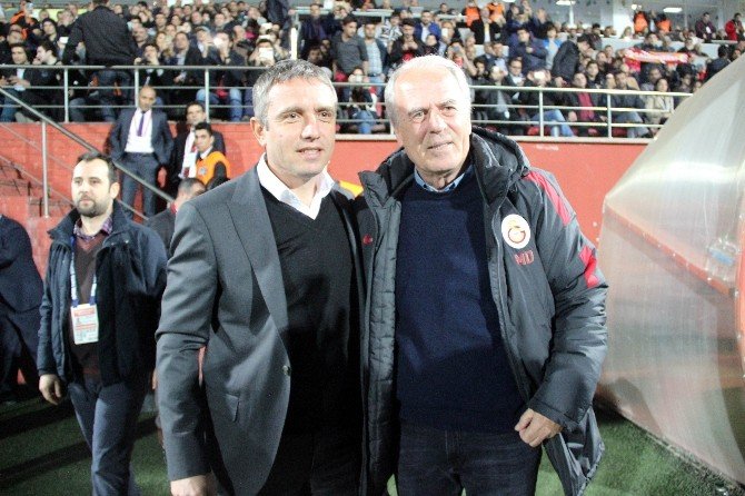 Gaziantepspor - Galatasaray Maçında Bin 535 Güvenlik Görevlisi Görev Aldı