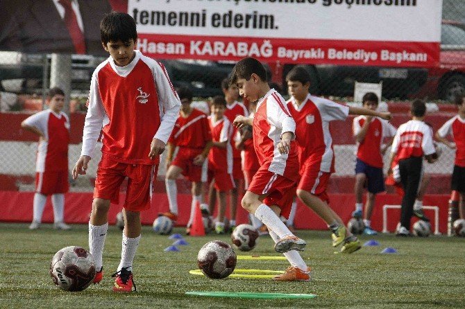 Bayraklı’da Spor Zamanı