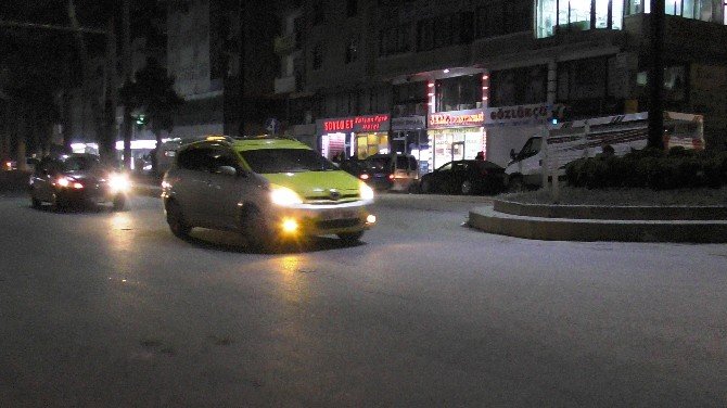 Bitlis’te Fenerbahçe Taraftarları Galibiyeti Kutladı