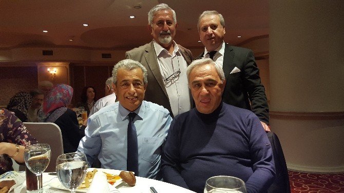 Eski Öğrenciler Yarım Asır Sonra Bir Araya Geldi
