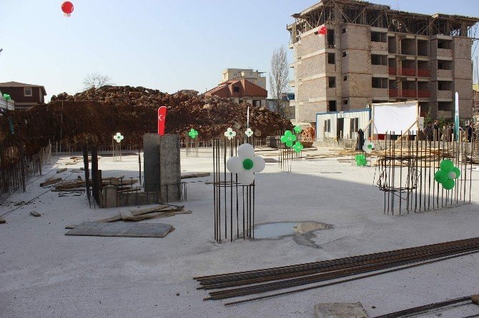 Osmangazi Belediyesi "Bilgi"li Gençler Yetiştirecek