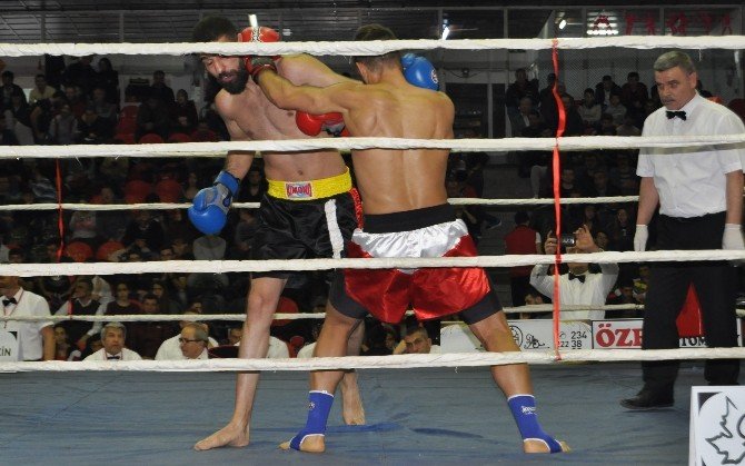 Kick Boks Turnuvası Sona Erdi