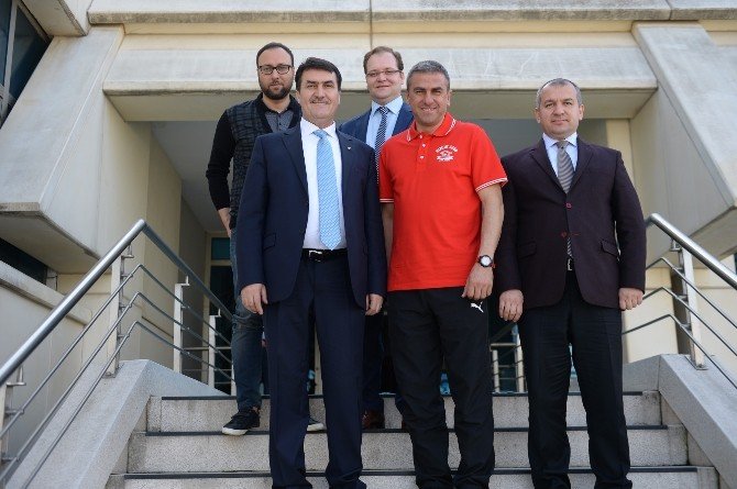 Dündar’dan Hamza Hamzaoğlu’na Moral Ziyareti