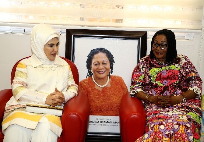 Emine Erdoğan’dan Akra’da İşitme Engelli Çocuklara Ziyaret