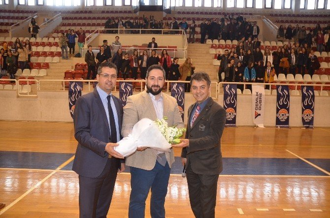 Üniversite Adaylarına Kişisel Gelişim Semineri