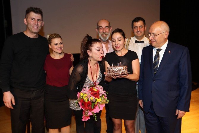 “Her Yöne 90 Dakika 2” Yenimahalle’de Sahnelendi