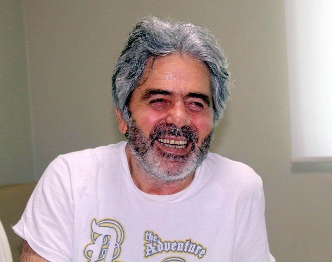 Havuzda Kalp Krizi Geçirdi, Hastanede Yaşama Döndü