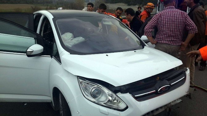 Yeni Aldığı Otomobiliyle Aynı Gün Kaza Yaptı: 1 Ölü, 1 Yaralı