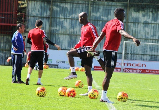 Mutlu Topçu: "Osmanlıspor’u Yenersek Farklı Hedefler İçinde Olacağız"