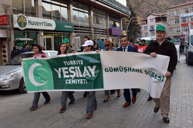 Gümüşhane’de Sağlıklı Yürüyüş Etkinliği Düzenlendi