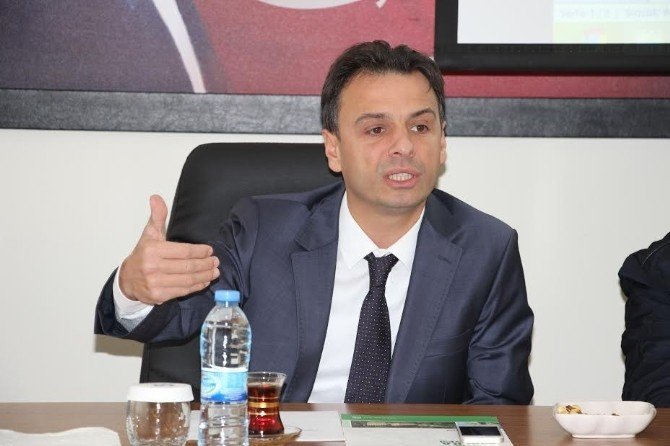 Maçka İlçesine “Temiz Futbola Başlangıç” Anıtı Yapılıyor