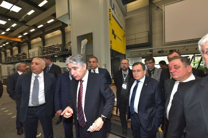 Türk Profesör Almanya’nın Üretim Ve Yenilikteki Başarısının Sırlarını Anlattı