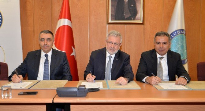 Başarılı Öğrenciler Uludağ Üniversitesi’ni Tercih Edecek