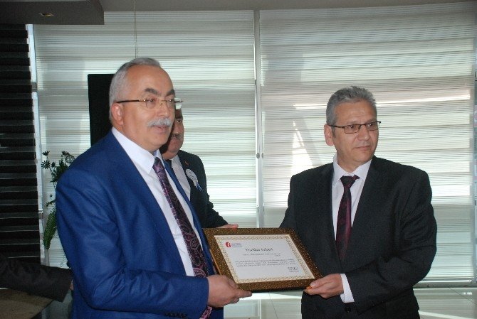 Tokat’ta Vergi Rekortmenlerine Teşekkür Belgesi