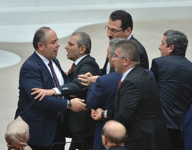 Genel Kurul’da Gergin Anlar