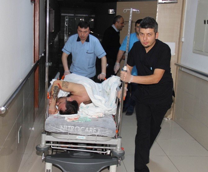 Samsun’da Bıçaklı Saldırı: 1 Yaralı