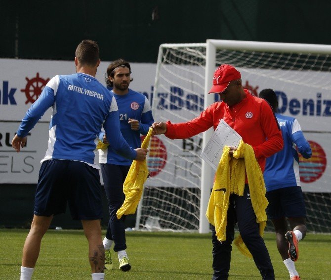 Antalyaspor Taktik Çalıştı
