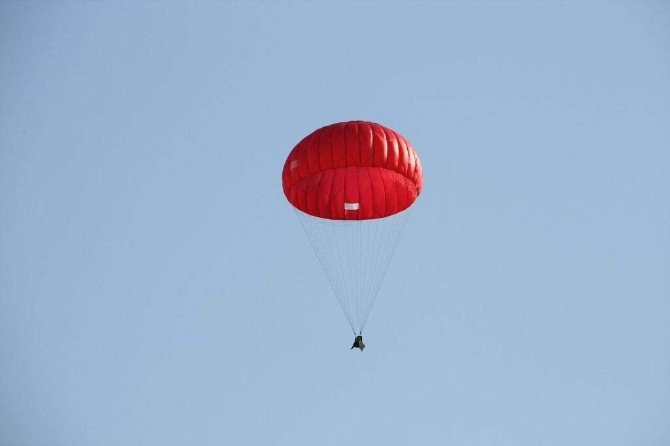 Antalyalı Girişimci Pilot, Türkiye’nin İlk Yerli Paraşütünü Üretti