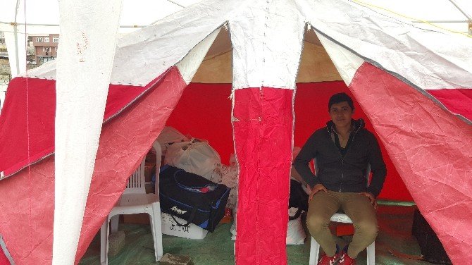 Alaplı’da Bayırbucak Türkmenleri İçin Yardım Çadırı Kuruldu