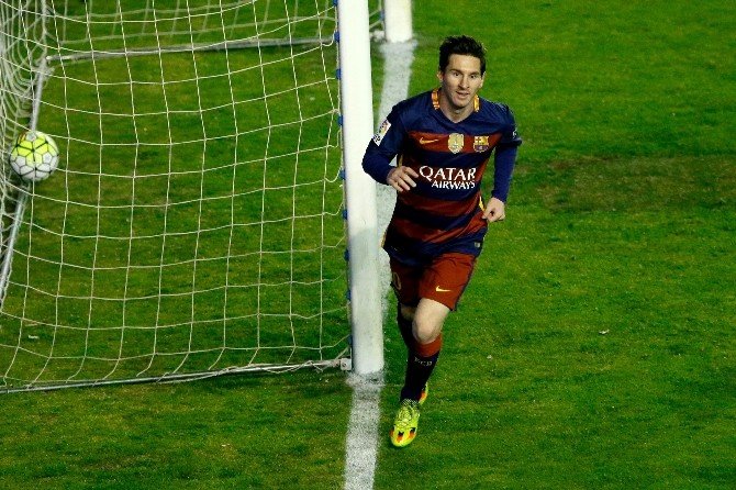 Arda Turan, Barcelona’da İlk Golünü Attı