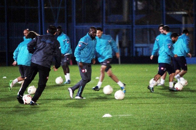 Adana Demirspor Tayfur Havutçu İle Çalışmalara Başladı
